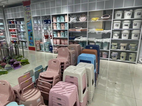 昌平東關(guān)新開一家1500㎡小商品市場(chǎng),就在金五星市場(chǎng)五層